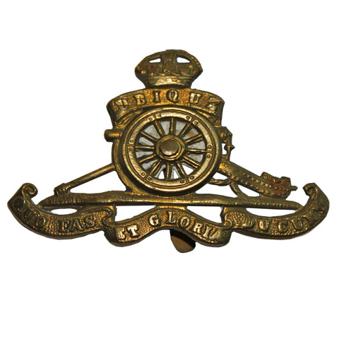 SALE Vintage Military Cap Badge Ubique Quo Fas et Gloria Ducent